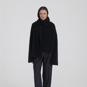 BAZILIKA 100% cashmere cardigan with scarf attached